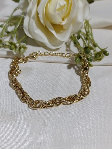 Pulseira dolurada elos entrelaçado
