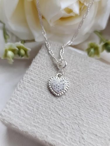 Pulseira prata pingente coração cravejado